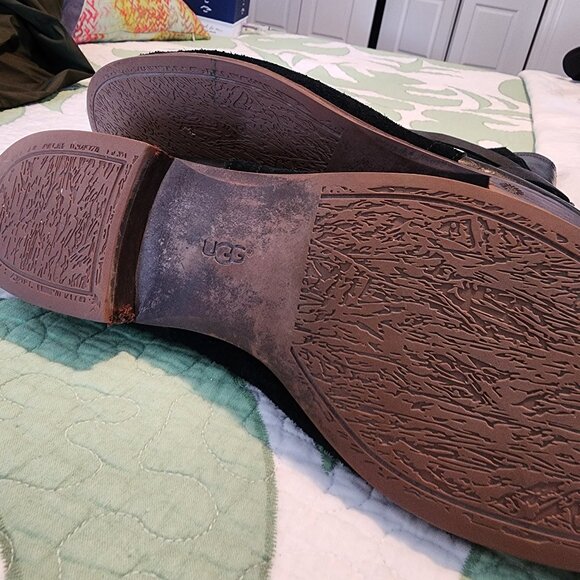 ✨ UGG Elly Wrap-Buckle Moto Boots – Black Suede & Leather Goddess Vibes ✨ - Picture 3 of 3